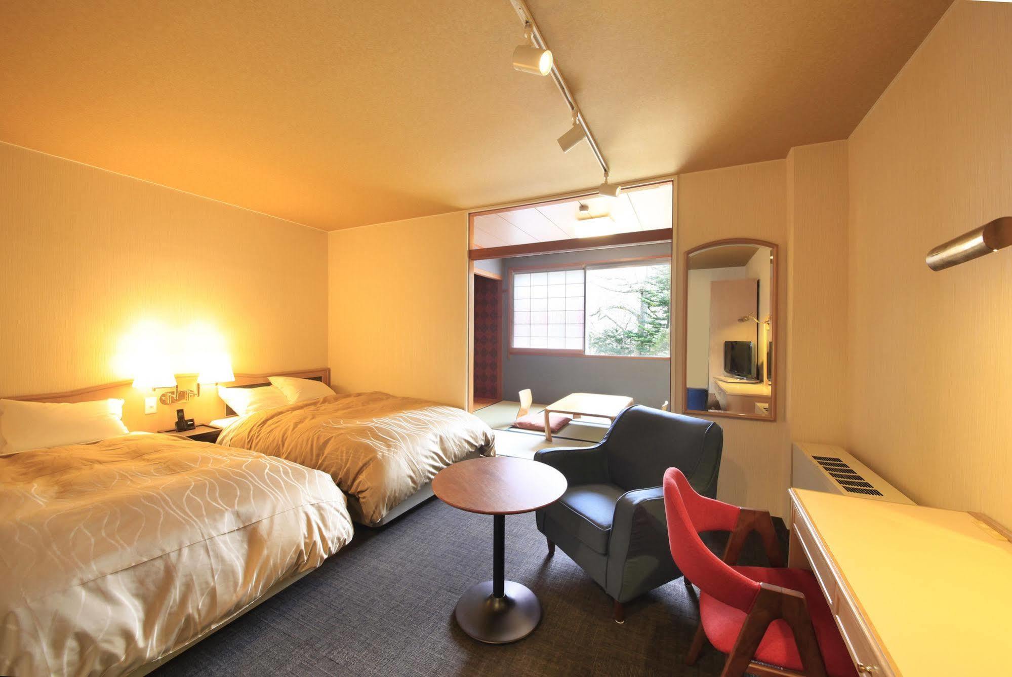Yutorelo Karuizawa Hotel Exteriör bild